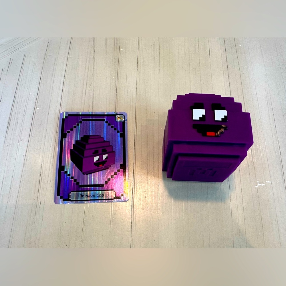 2025 Rare McDonald’s Minecraft Movie Grimace Egg with Card & Valid Game Code - Picture 4 of 4